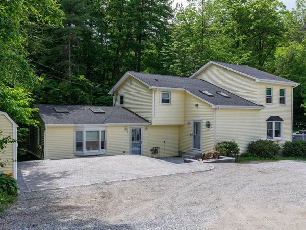6 Steep Street, Merrimack, NH 03054