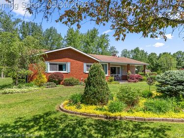 38894 S Huron Road, Huron Twp, MI 48164