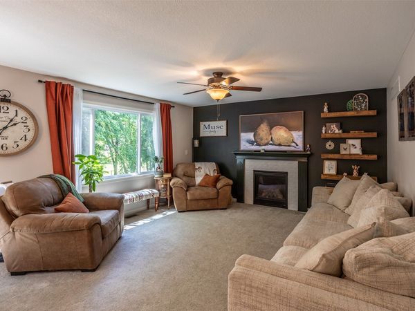 212 Rellim Drive, Norwalk, IA 50211