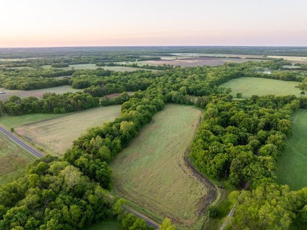 40801 E Route B Road, Creighton, MO 64739