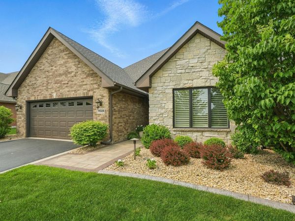11024 Lake Central Drive , St. John, IN 46373