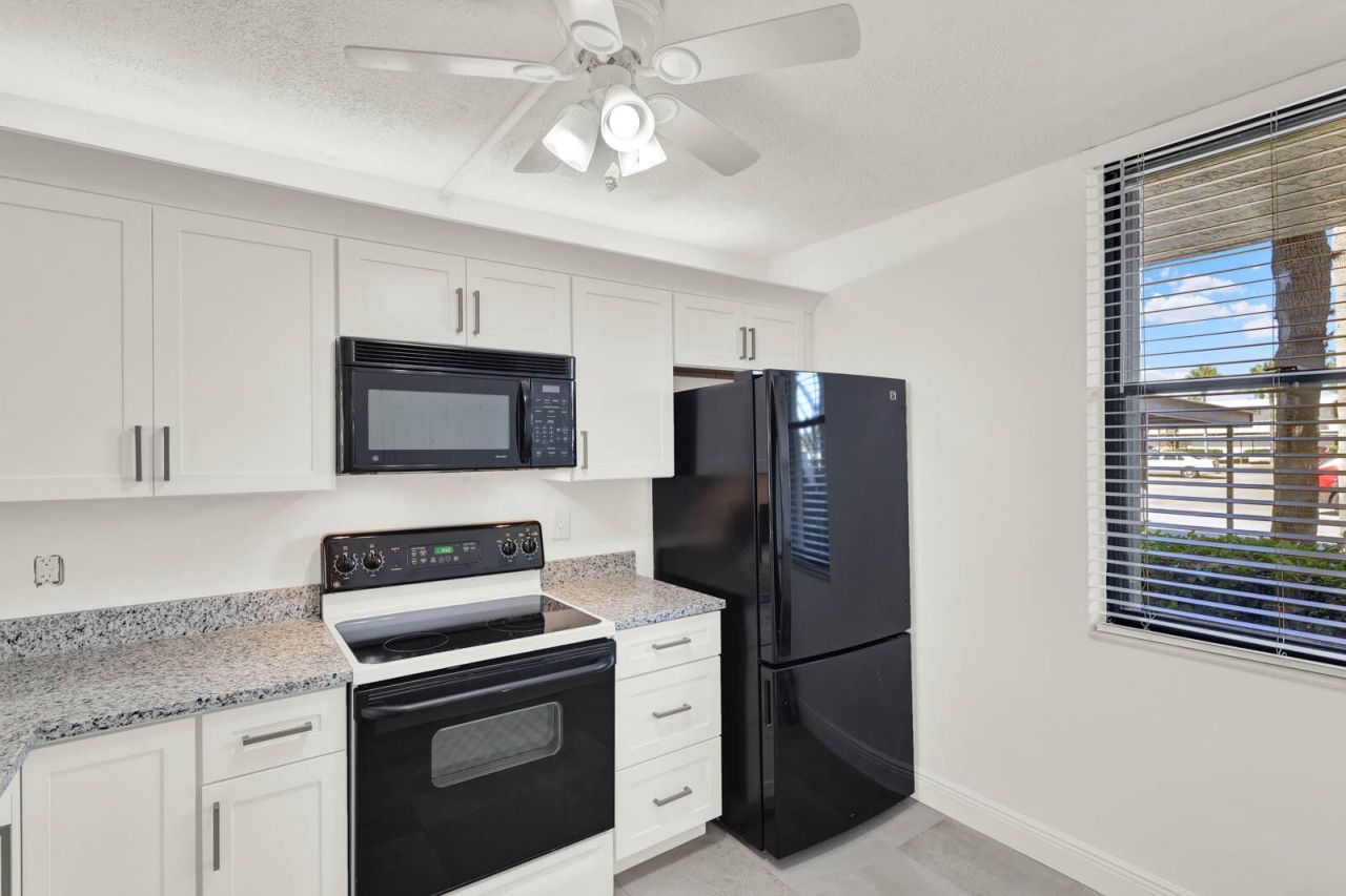 1950 SW Palm City Road, Unit 9102, Stuart, FL 34994 Photo