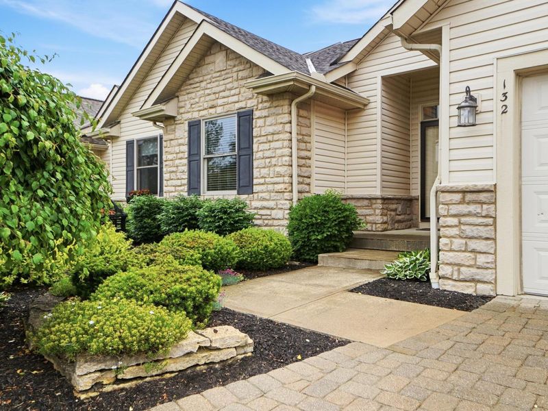 132 Braddington Court, Delaware, OH 43015 Photo 4