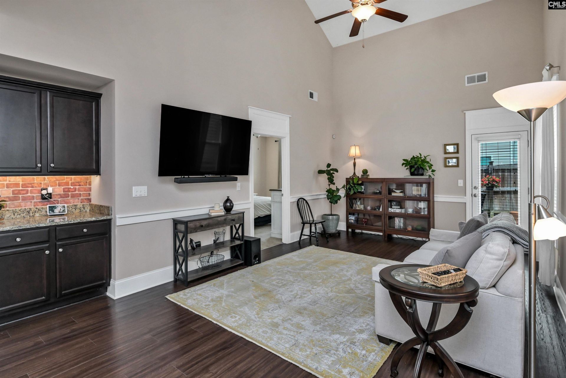 336 Dawsons Park Drive  Photo 8