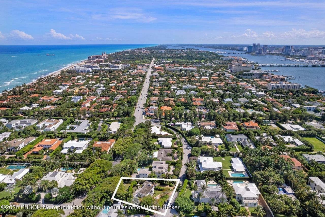 357 Crescent Drive, Palm Beach, FL 33480 Photo