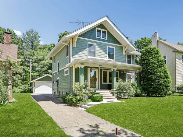 1087 45th Street, Des Moines, IA 50311