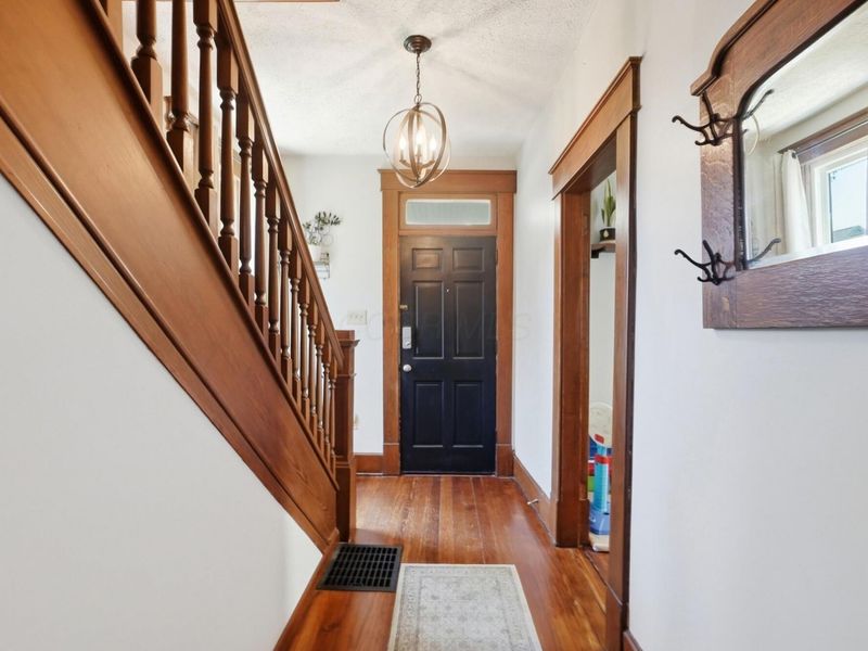741 E Mulberry Street , Lancaster, OH 43130 Photo 3
