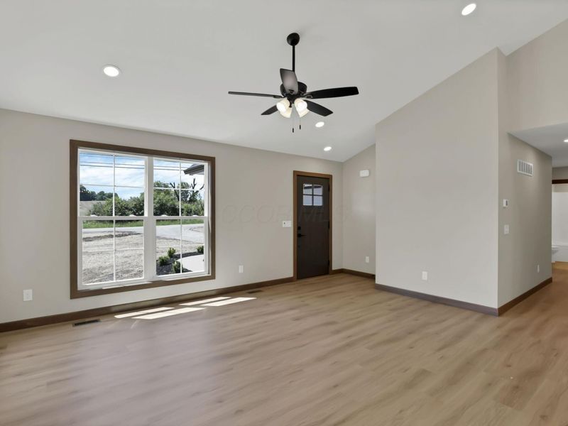 14362 Monroe Mills Road, Mount Vernon, OH 43050 Photo 10