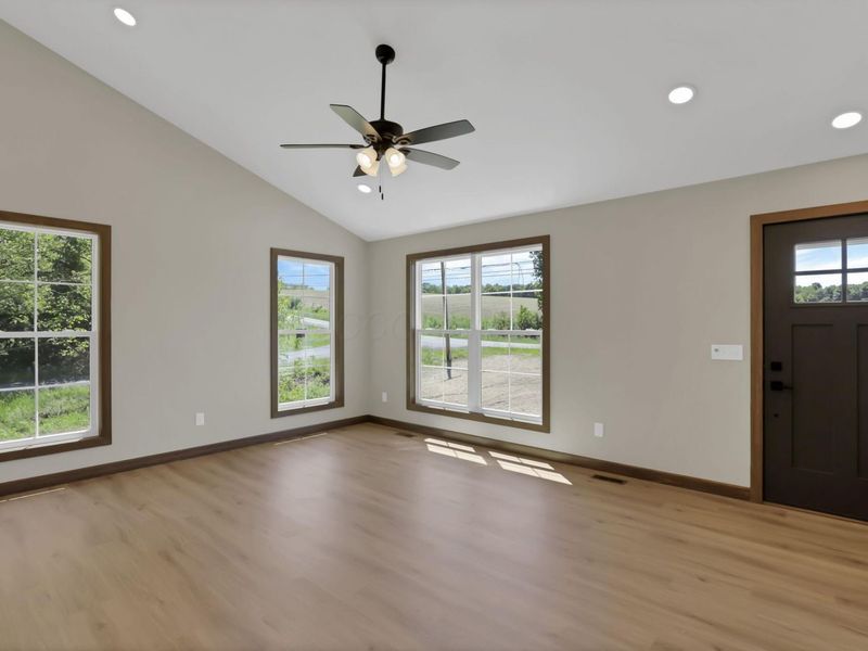 14362 Monroe Mills Road, Mount Vernon, OH 43050 Photo 11
