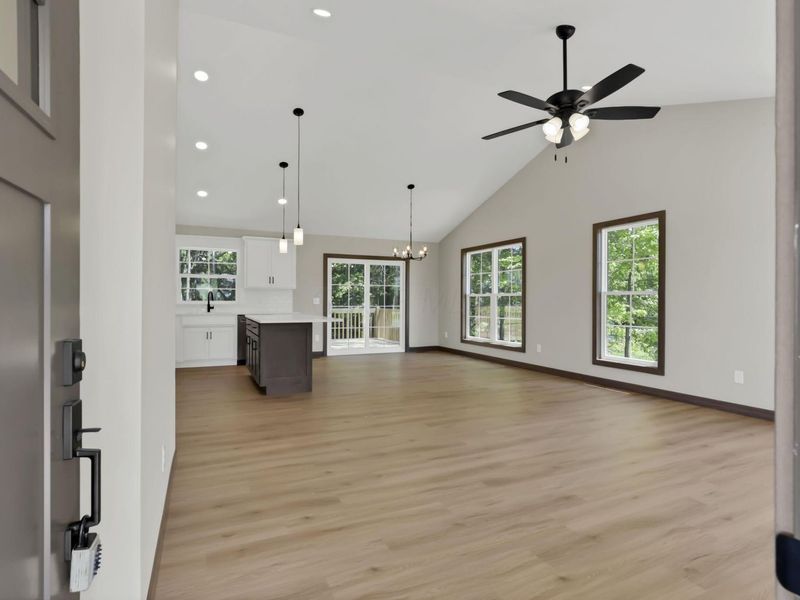 14362 Monroe Mills Road, Mount Vernon, OH 43050 Photo 8
