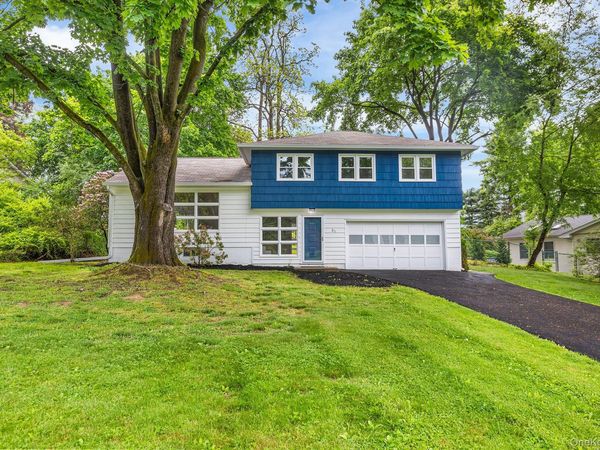 31 Old Farms Road , Poughkeepsie, NY 12603