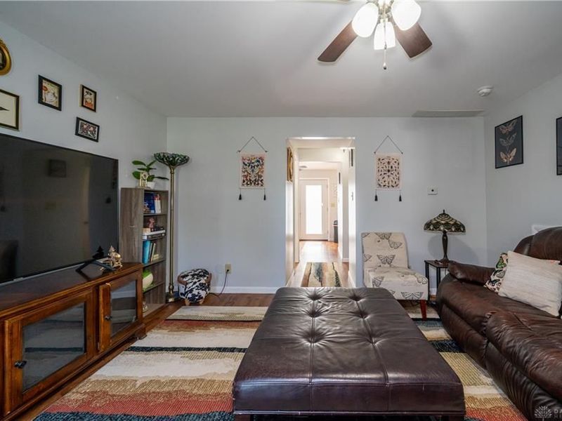 1010 Stoneybrook Trail, Fairborn, OH 45324 Photo 4