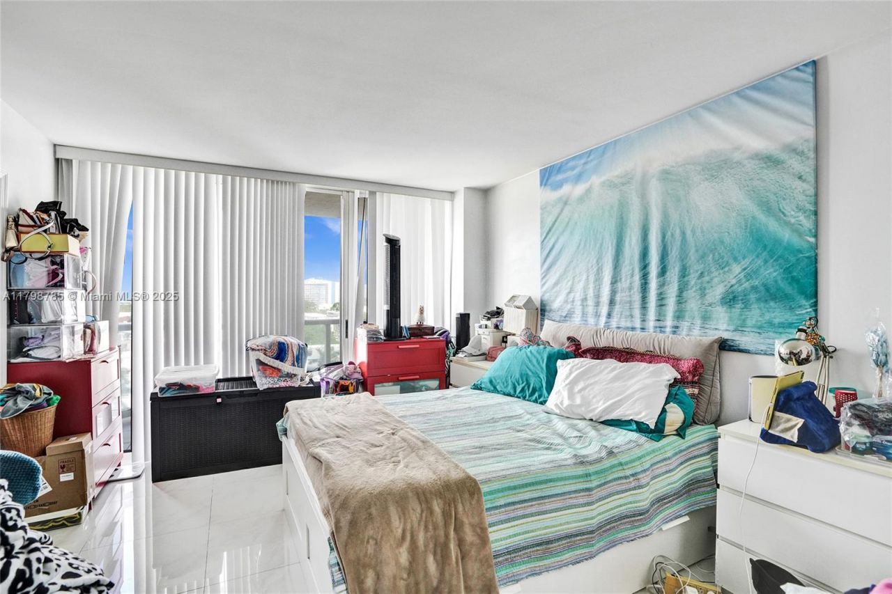 7330 Ocean Ter , Unit 8-C, Miami Beach, FL 33141 Photo