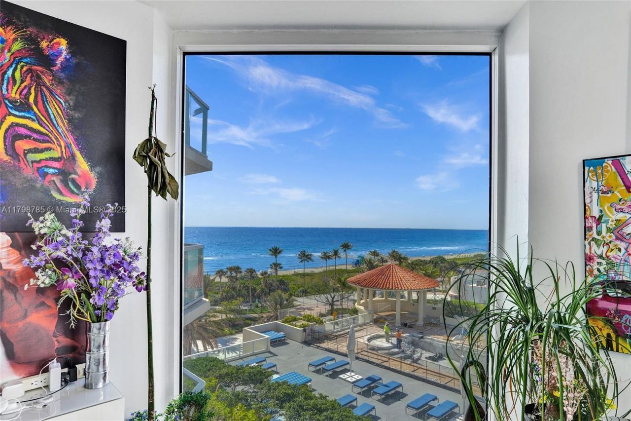 7330 Ocean Ter , Unit 8-C, Miami Beach, FL 33141 Photo