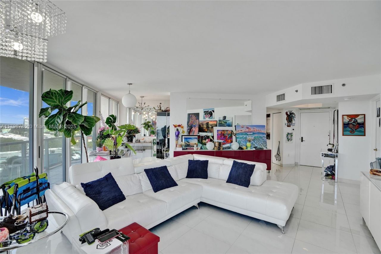 7330 Ocean Ter , Unit 8-C, Miami Beach, FL 33141 Photo