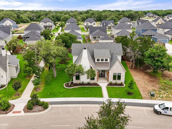 454 Heidi CIR, Salado, TX 76571