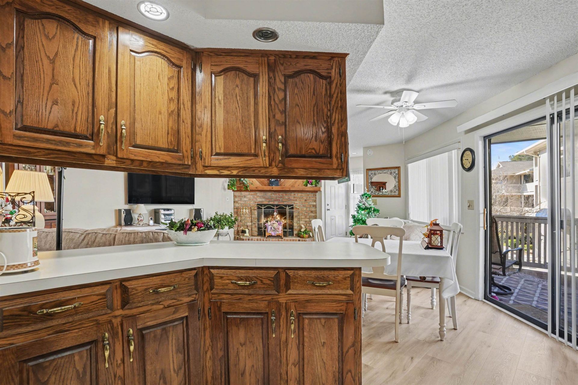 4242 Pinehurst Circle  Photo 10