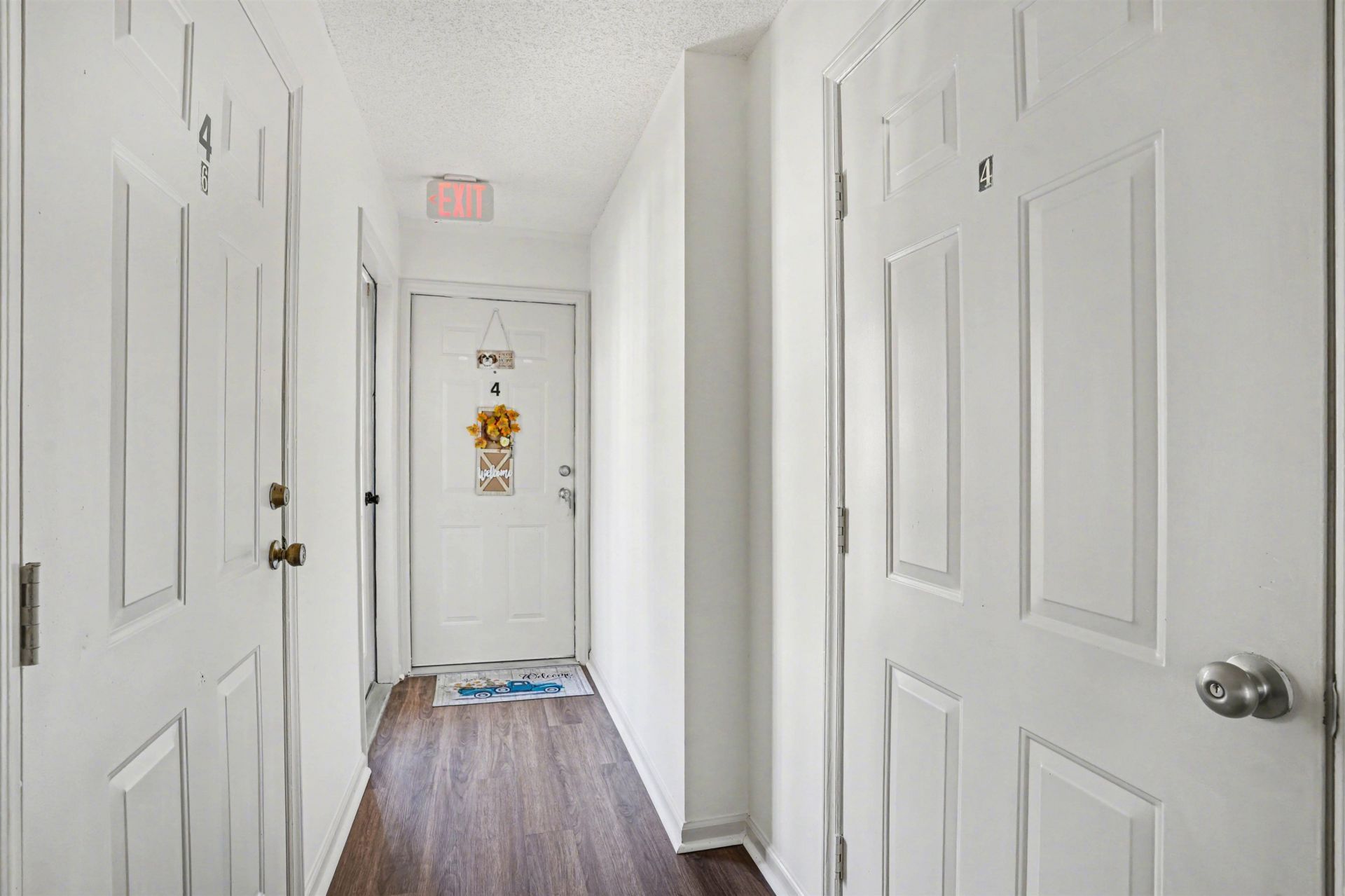 4242 Pinehurst Circle  Photo 11