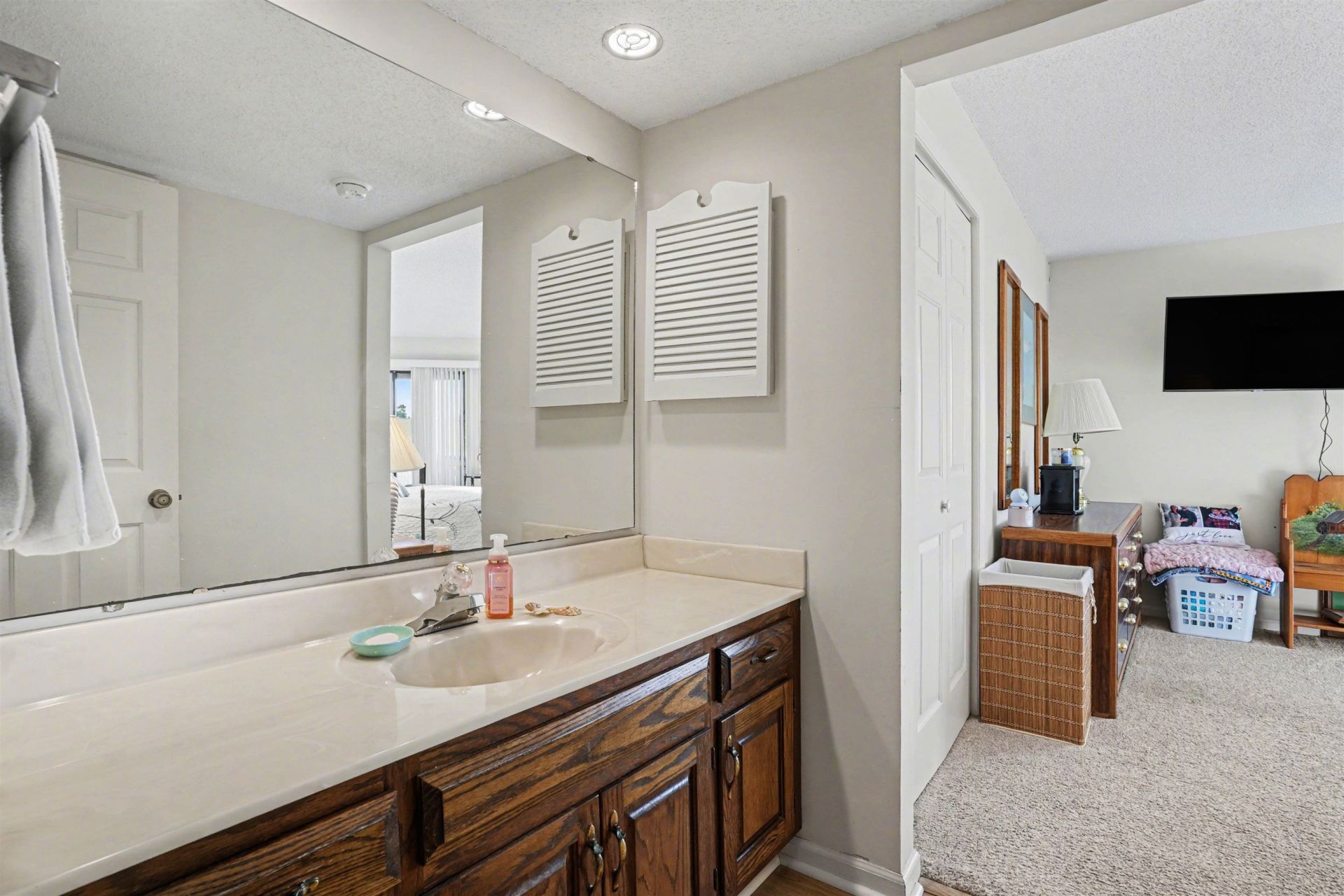 4242 Pinehurst Circle  Photo 13
