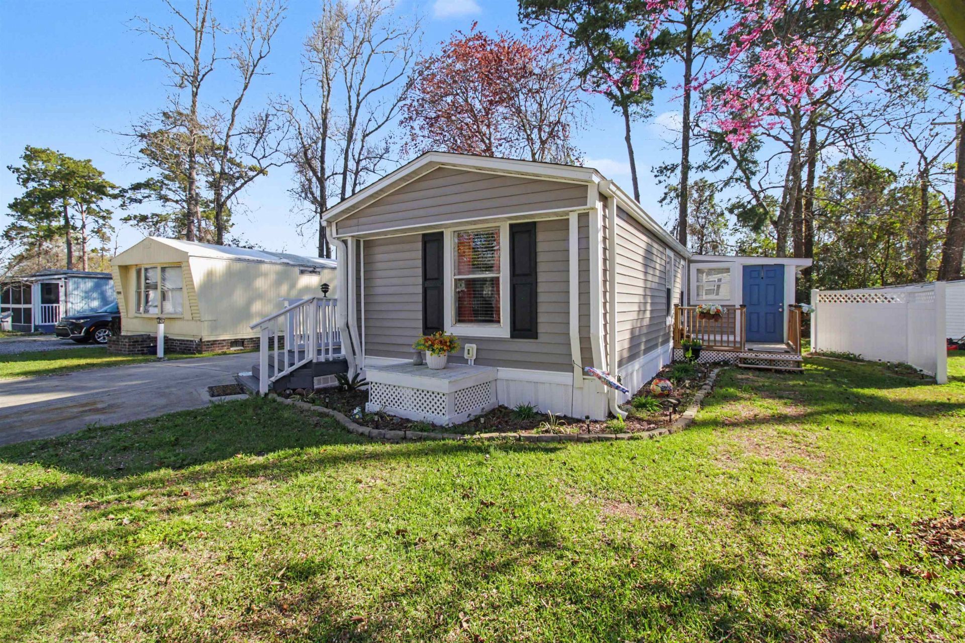930 Foxfire Dr.  Photo 24