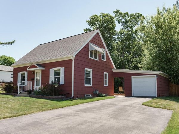 1315 Sunset AVENUE, Watertown, WI 53094