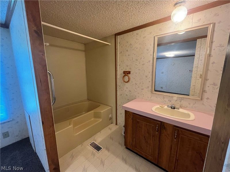 12053 Ellsworth Street , Buffalo, OH 43722 Photo 12