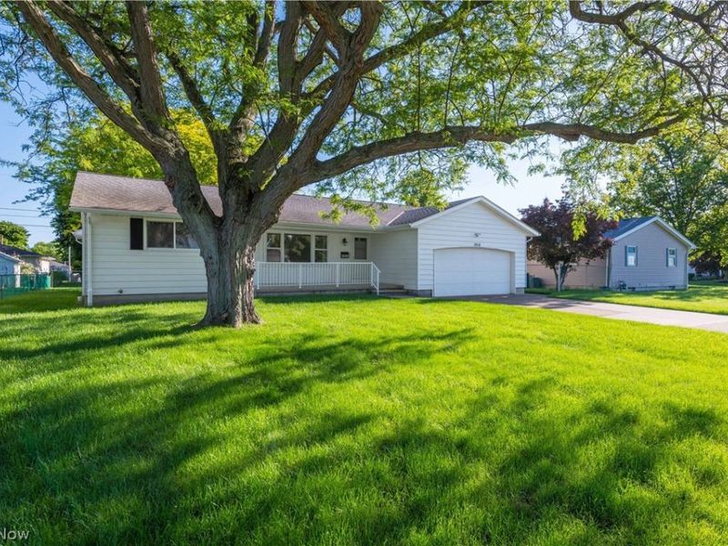 1910 W 37th Street , Lorain, OH 44053 Photo 2