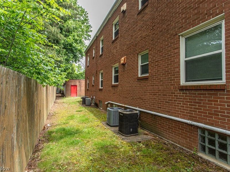 5120 Glenwood Avenue , Youngstown, OH 44512 Photo 4