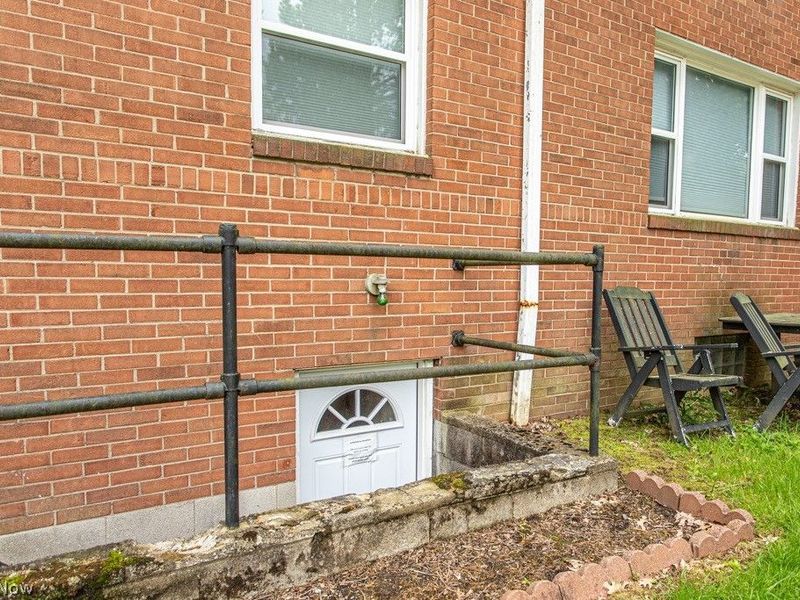 5120 Glenwood Avenue , Youngstown, OH 44512 Photo 8