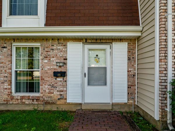 1010 Stoneybrook Trail, Fairborn, OH 45324