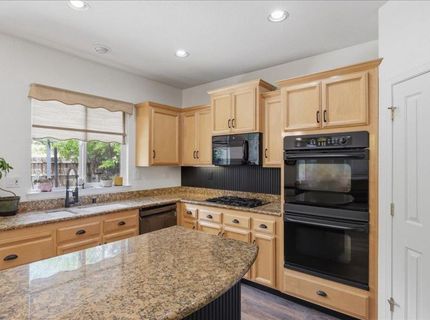 6070 Orchard View Dr, Elk Grove, CA 95757 Photo