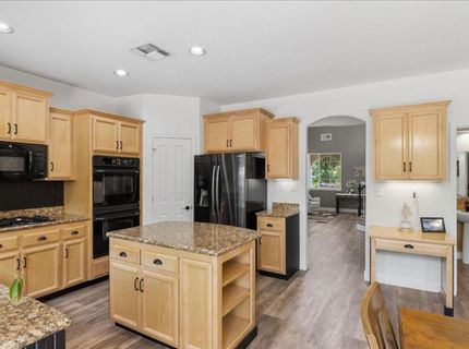 6070 Orchard View Dr, Elk Grove, CA 95757 Photo