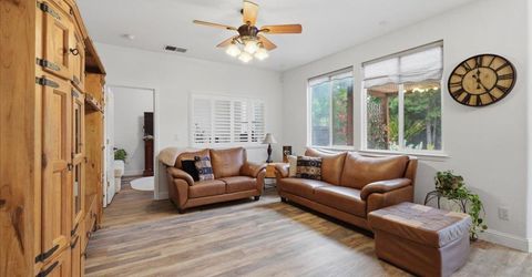6070 Orchard View Dr, Elk Grove, CA 95757 Photo