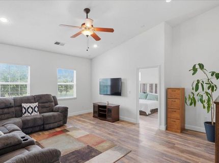 6070 Orchard View Dr, Elk Grove, CA 95757 Photo