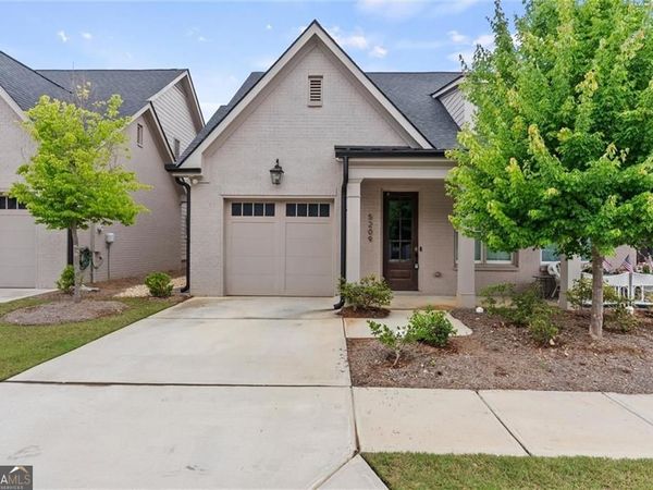 5209 Noble Village Way, Lilburn, GA 30047