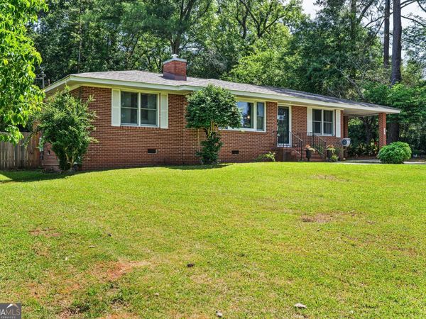 711 Winchester Circle, Macon, GA 31210