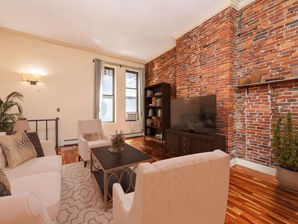 24 Hancock St, Unit 2, Boston, MA 02114