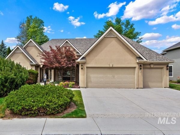 576 E Riverchase Way, Eagle, ID 83616