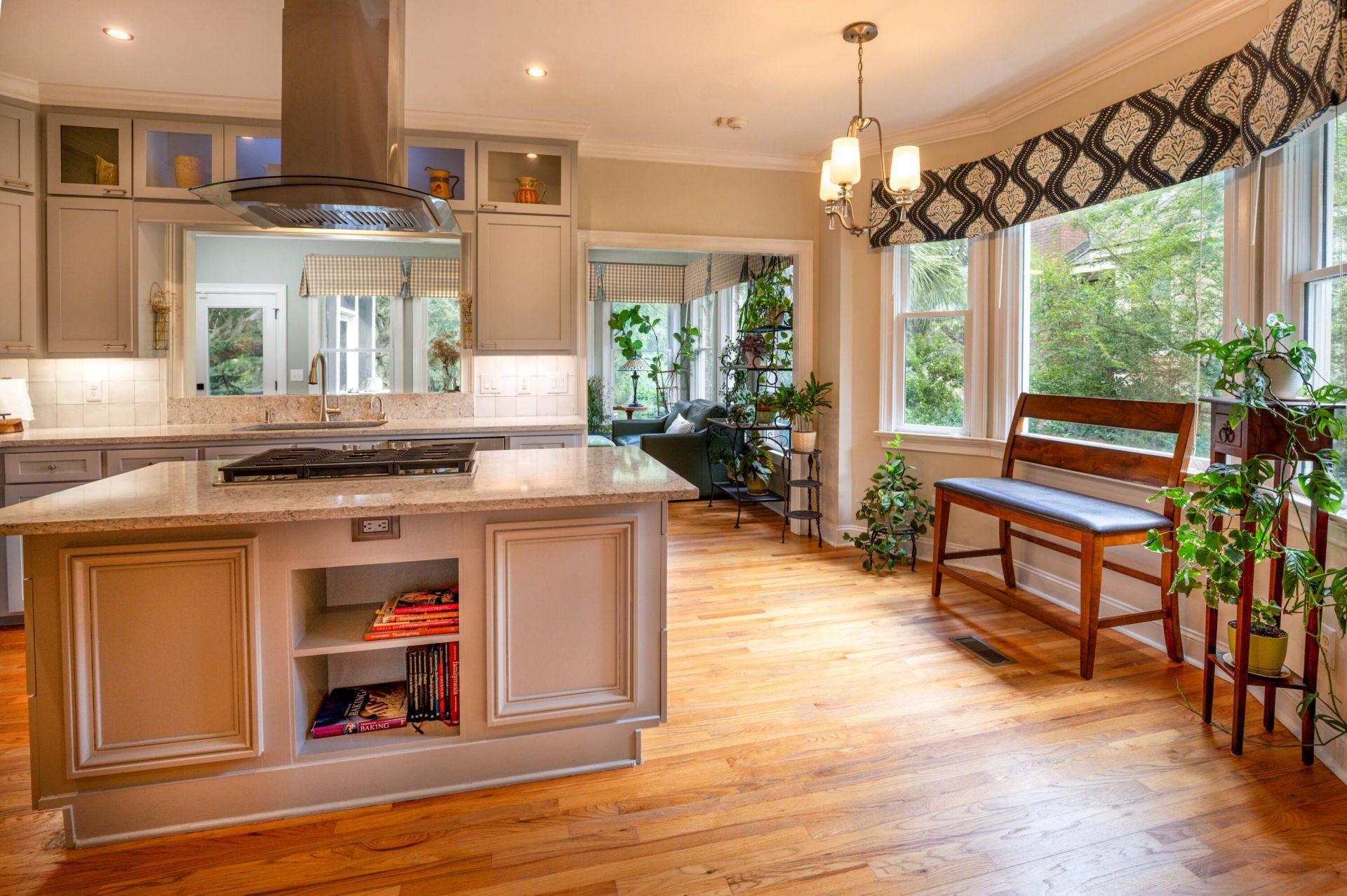 2453 Vaucluse Road Photo 15