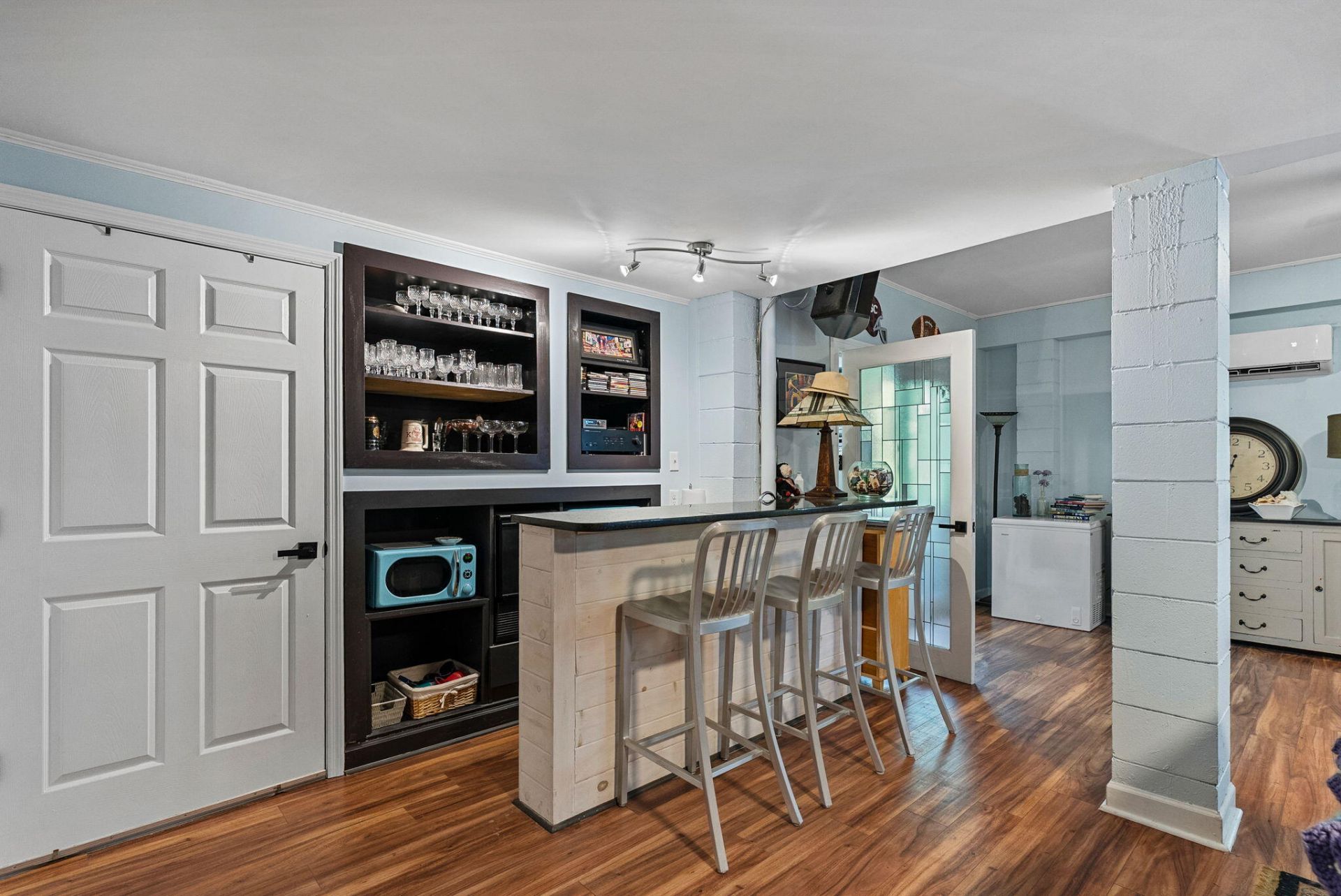 2453 Vaucluse Road Photo 24