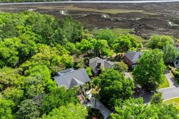 2453 Vaucluse Road photo 4