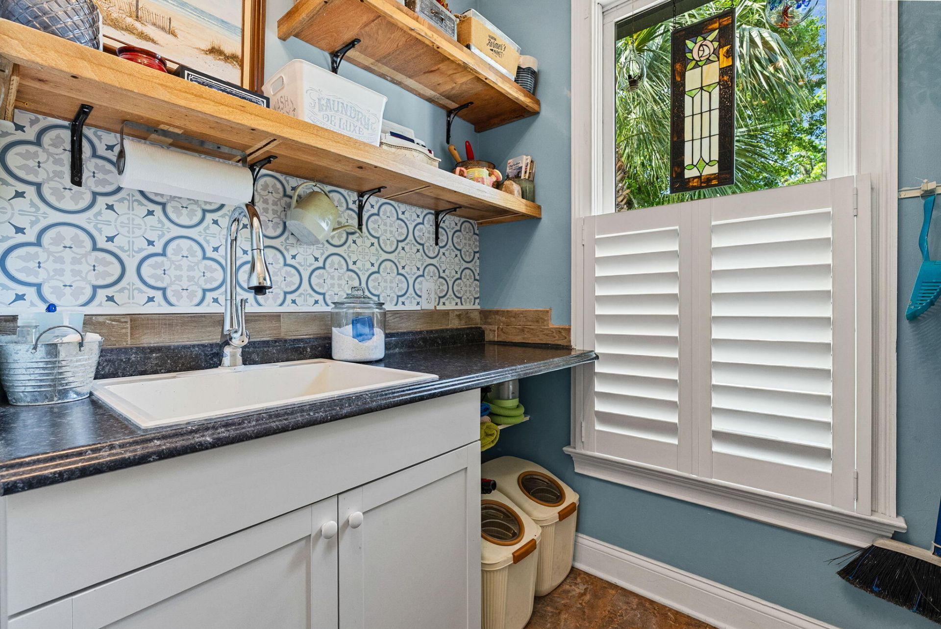 2453 Vaucluse Road Photo 38