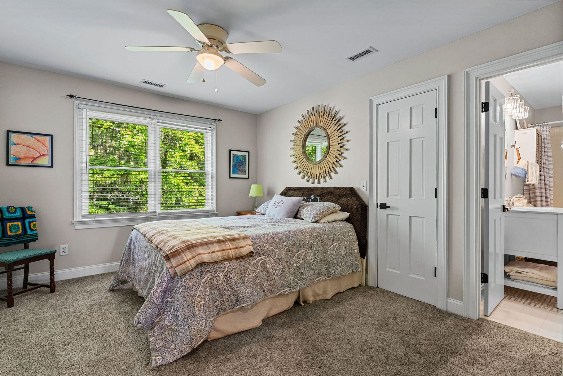 2453 Vaucluse Road Photo 39