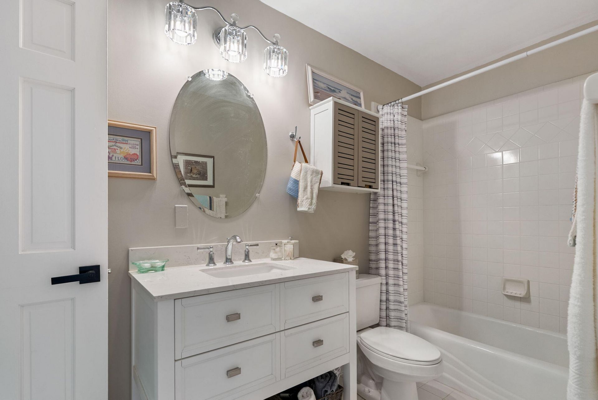 2453 Vaucluse Road Photo 40