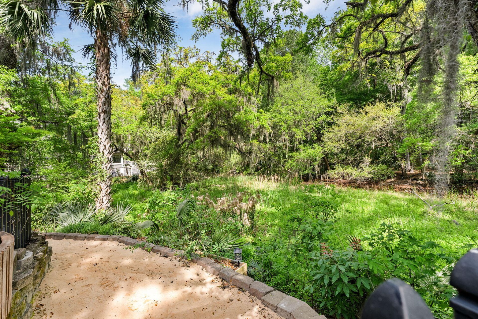2453 Vaucluse Road Photo 61