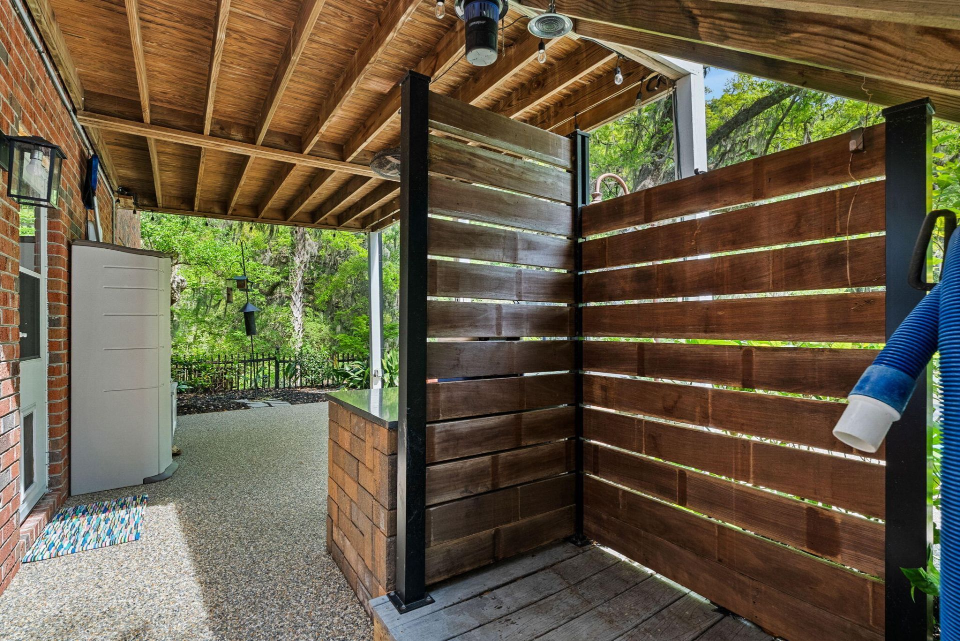 2453 Vaucluse Road Photo 8