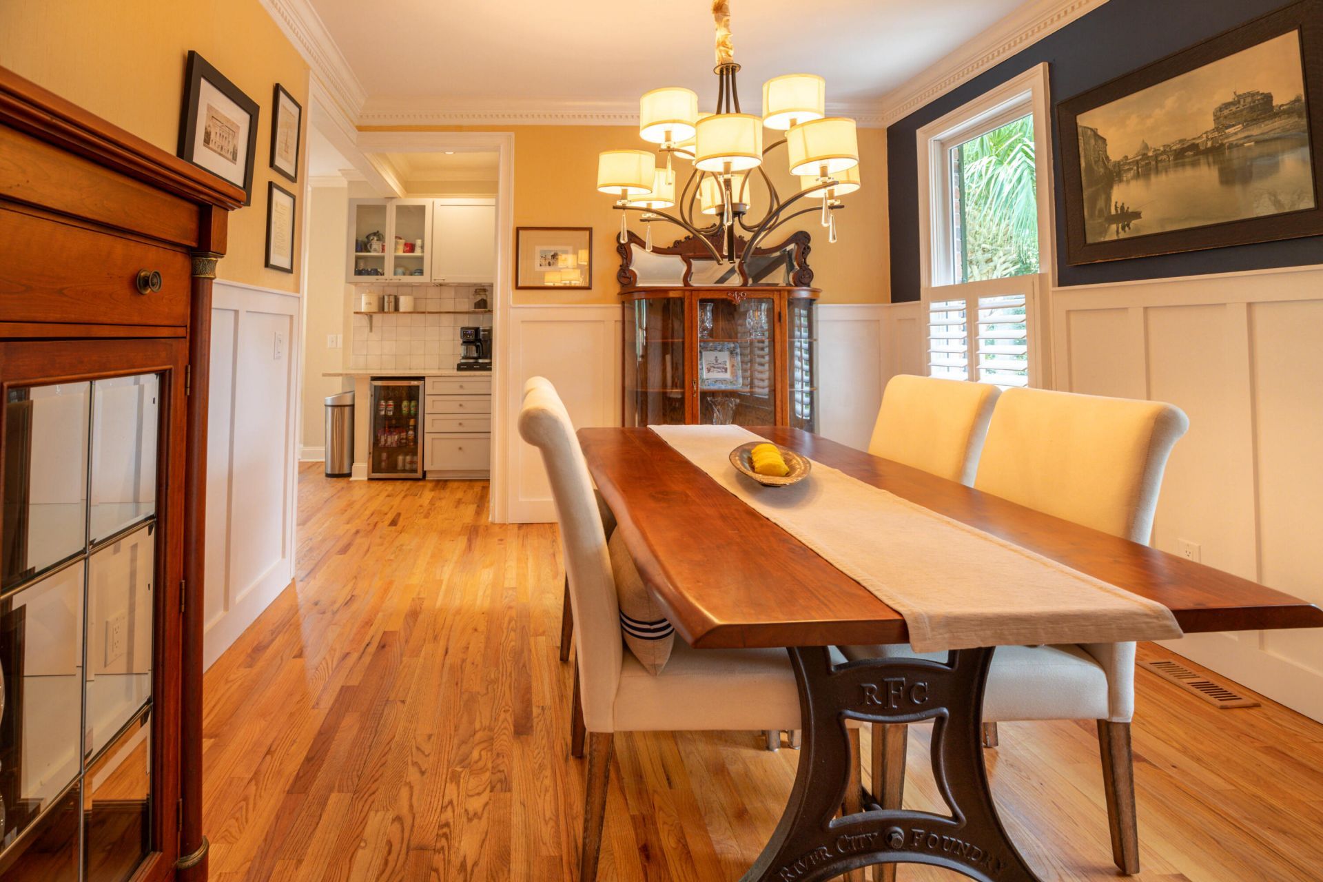 2453 Vaucluse Road Photo 8