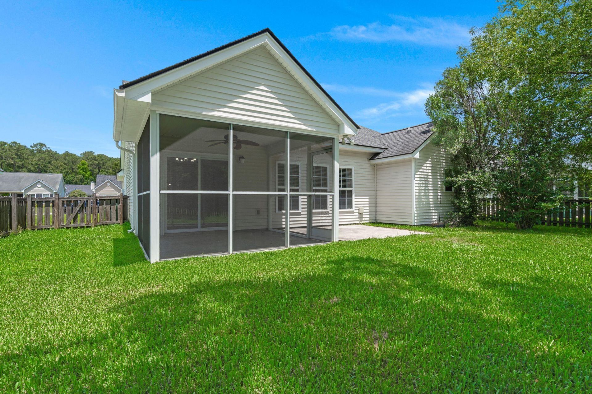 225 Border Road Photo 29