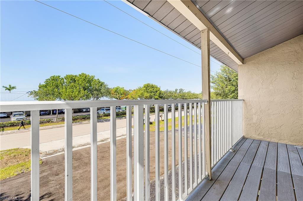 1269 SE 8th Ter, Cape Coral, FL 33990 Photo
