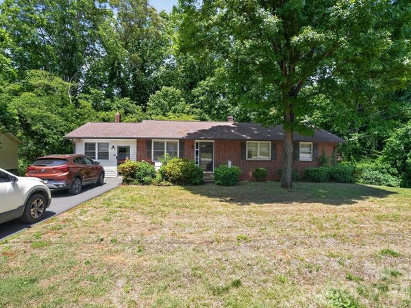 2291 19th Avenue NE, Hickory, NC 28601